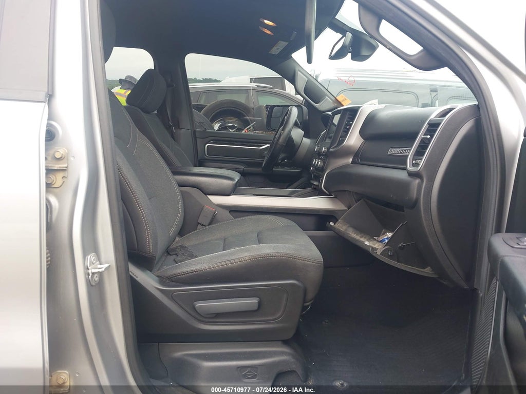 2019 Ram 1500 BIG Horn photo 5