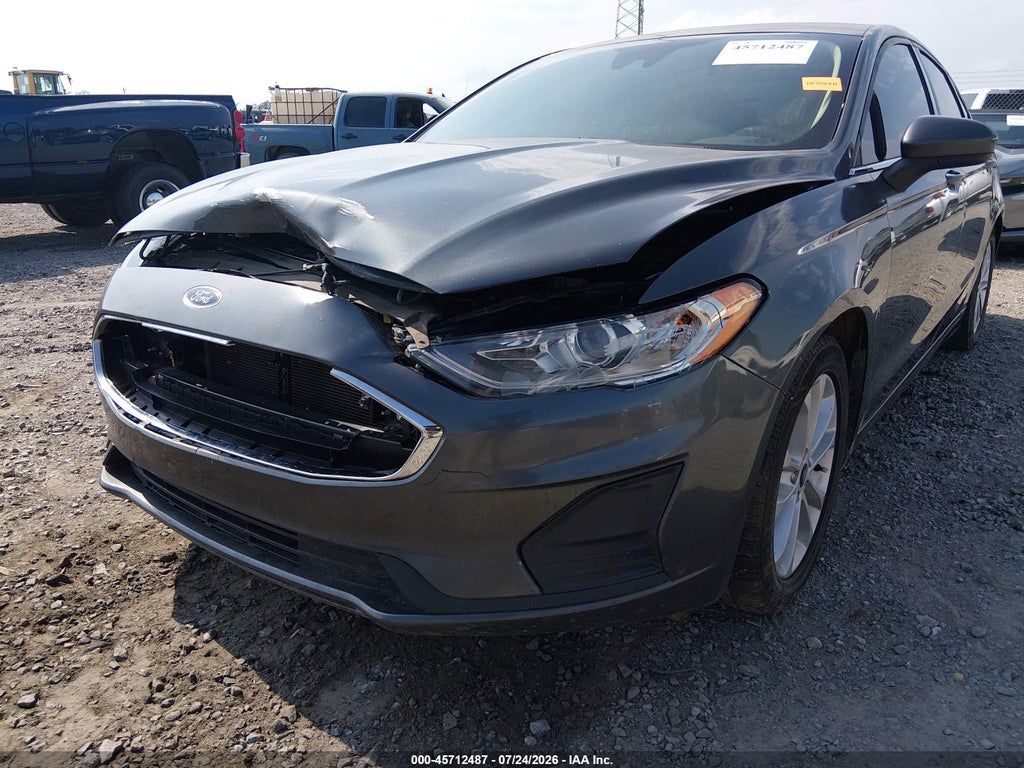 2020 Ford Fusion SE photo 6