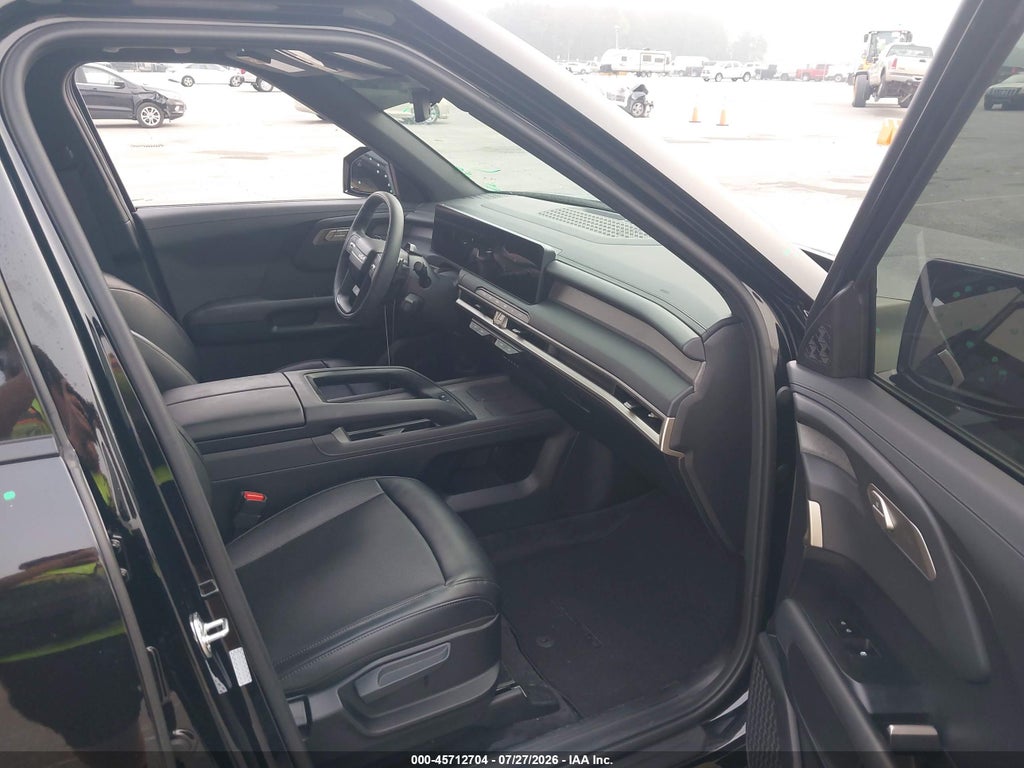 2027 Kia Telluride S photo 5
