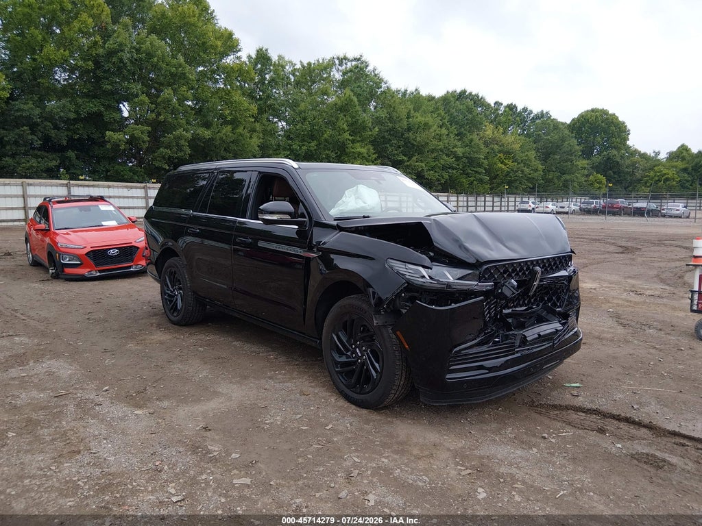 2025 LINCOLN NAVIGATOR