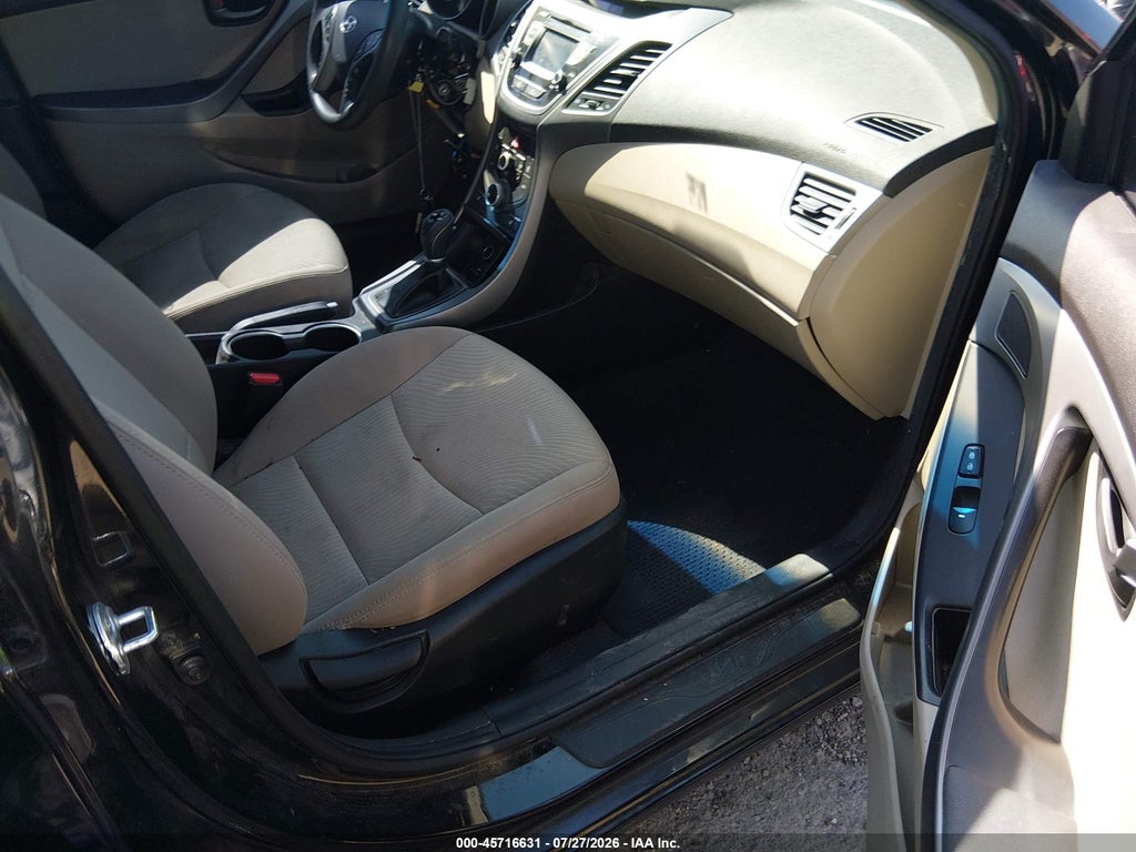 2014 Hyundai Elantra SE photo 5