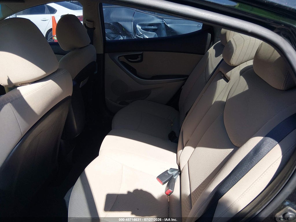 2014 Hyundai Elantra SE photo 8