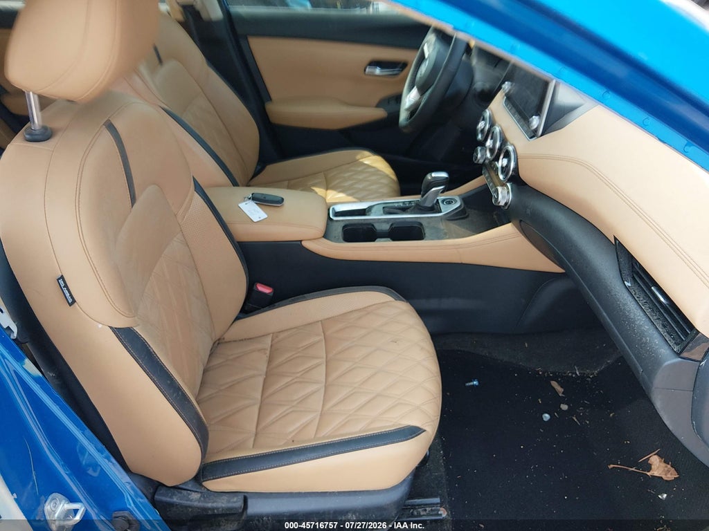 2025 Nissan Sentra SV photo 5