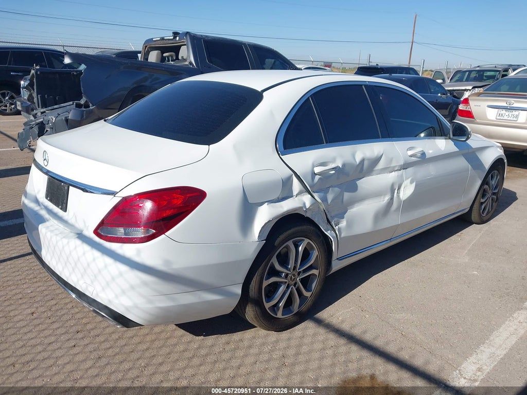 2017 Mercedes-Benz C 300 Luxury/Sport photo 4