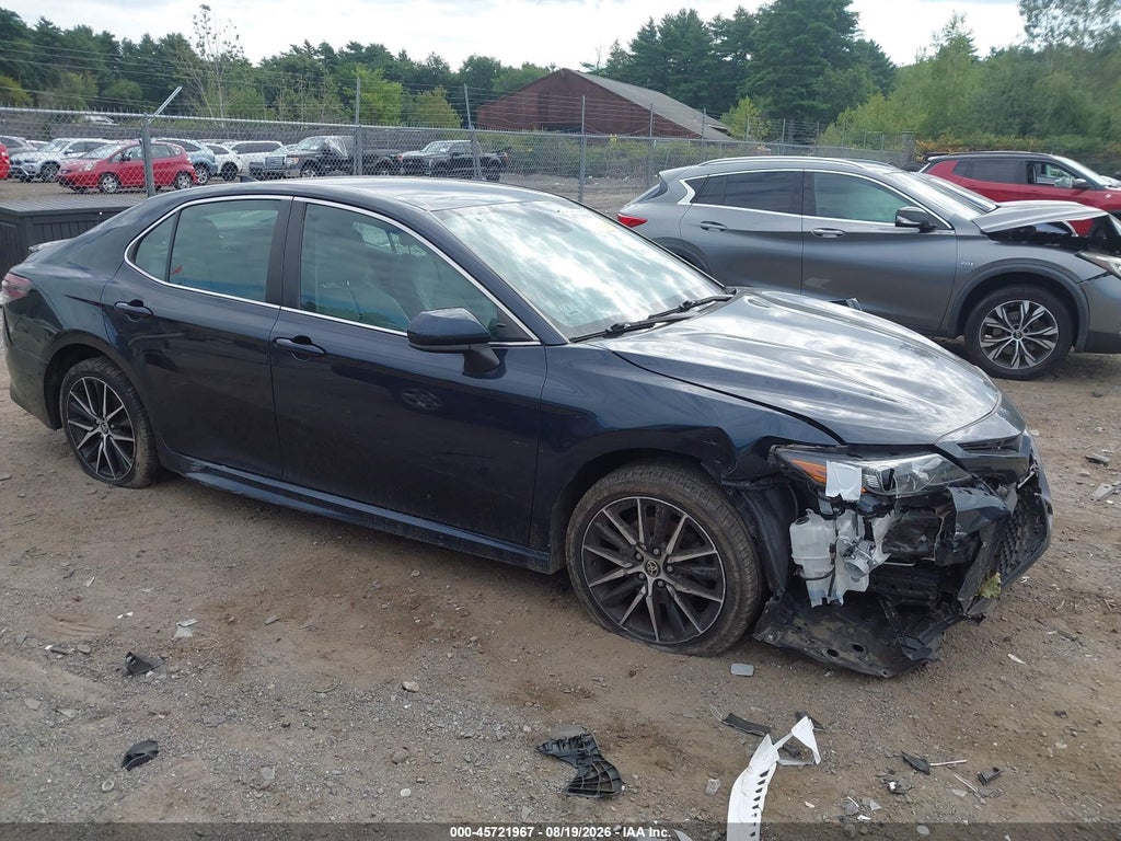 TOYOTA CAMRY 2021