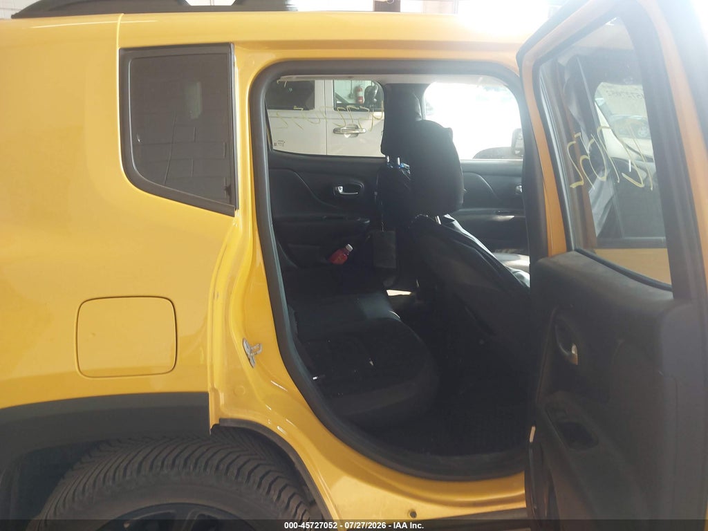 2017 Jeep Renegade Altitude photo 8