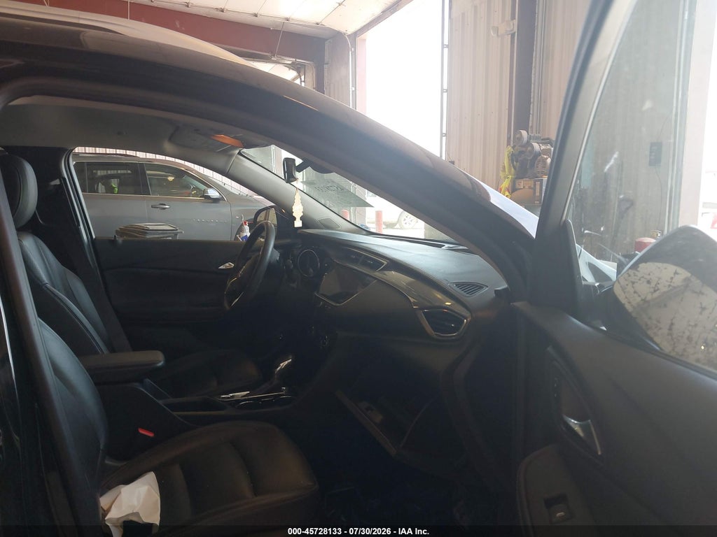 2022 Buick Encore GX FWD Essence photo 5