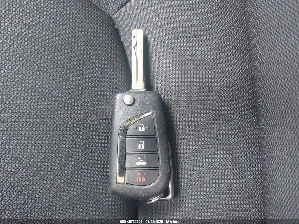 2022 Toyota Corolla LE photo 11