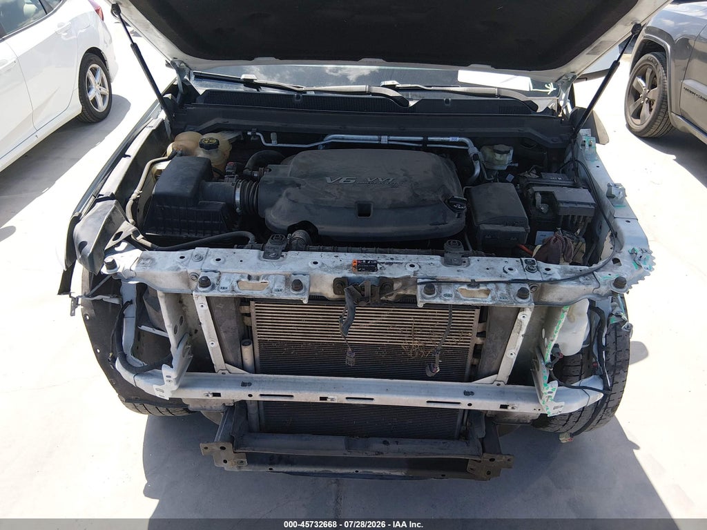 2018 Chevrolet Colorado LT photo 10