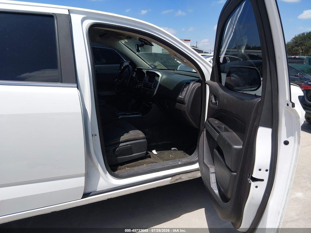 2018 Chevrolet Colorado LT photo 5