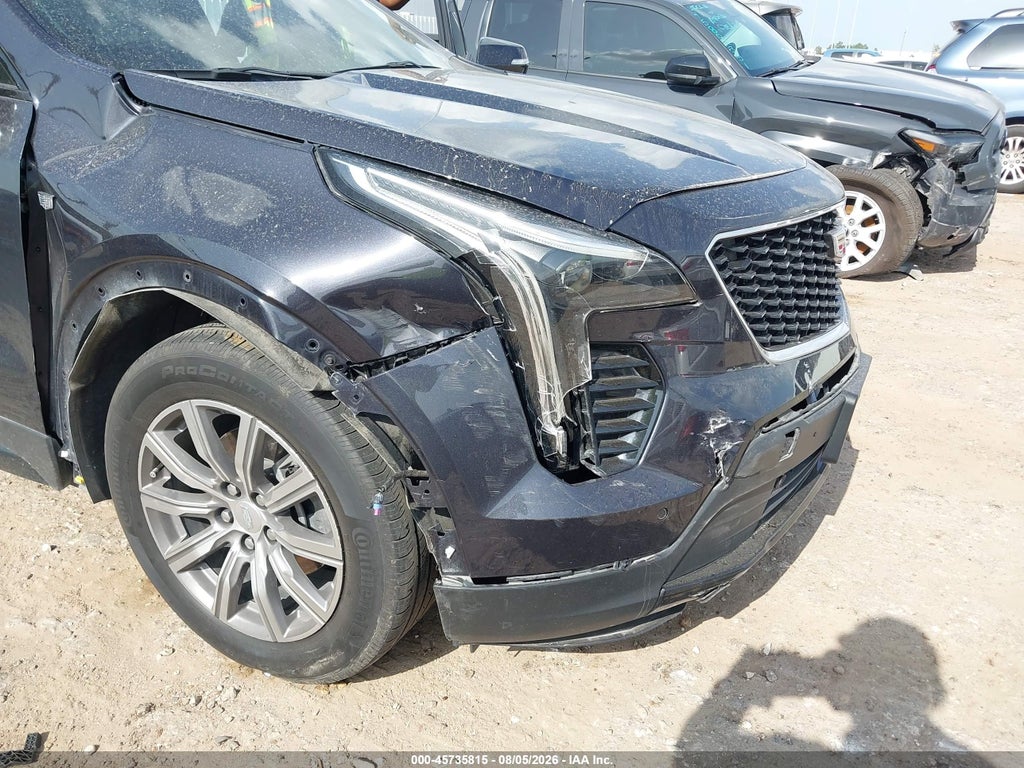 2023 Cadillac XT4 FWD Sport photo 6
