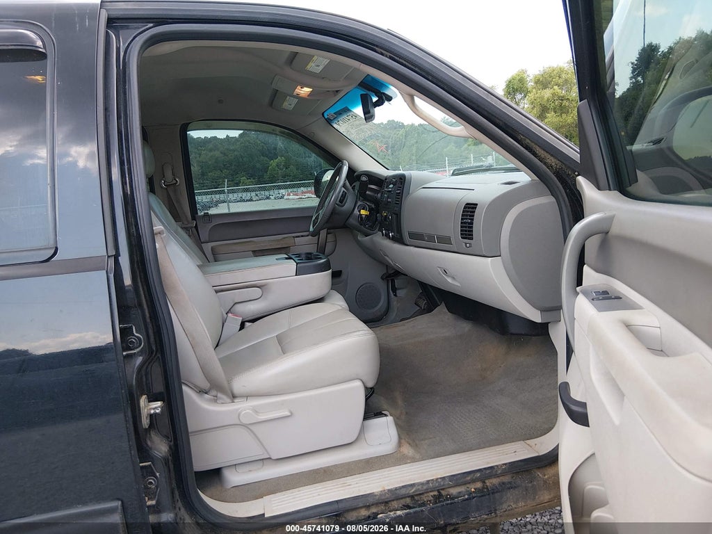 2012 GMC Sierra 1500 SLE photo 5