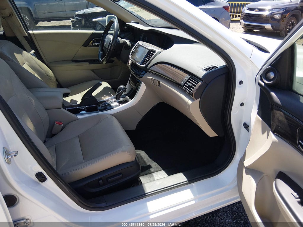 2016 Honda Accord EX-L V-6 photo 5