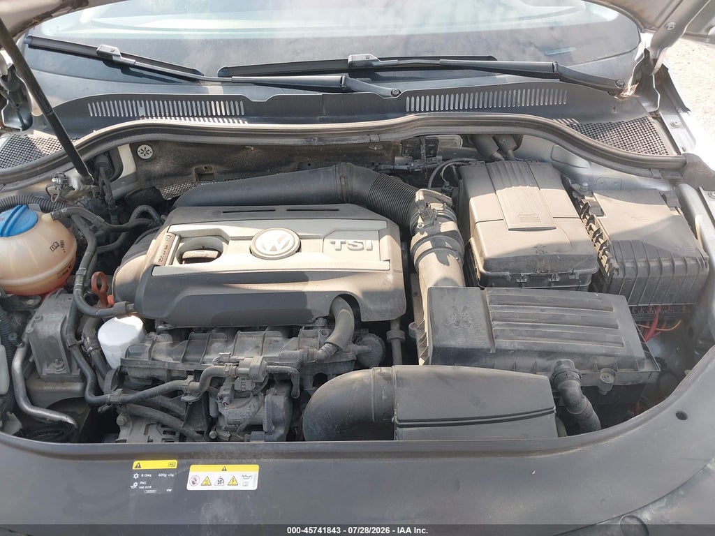 2012 Volkswagen CC Sport photo 10