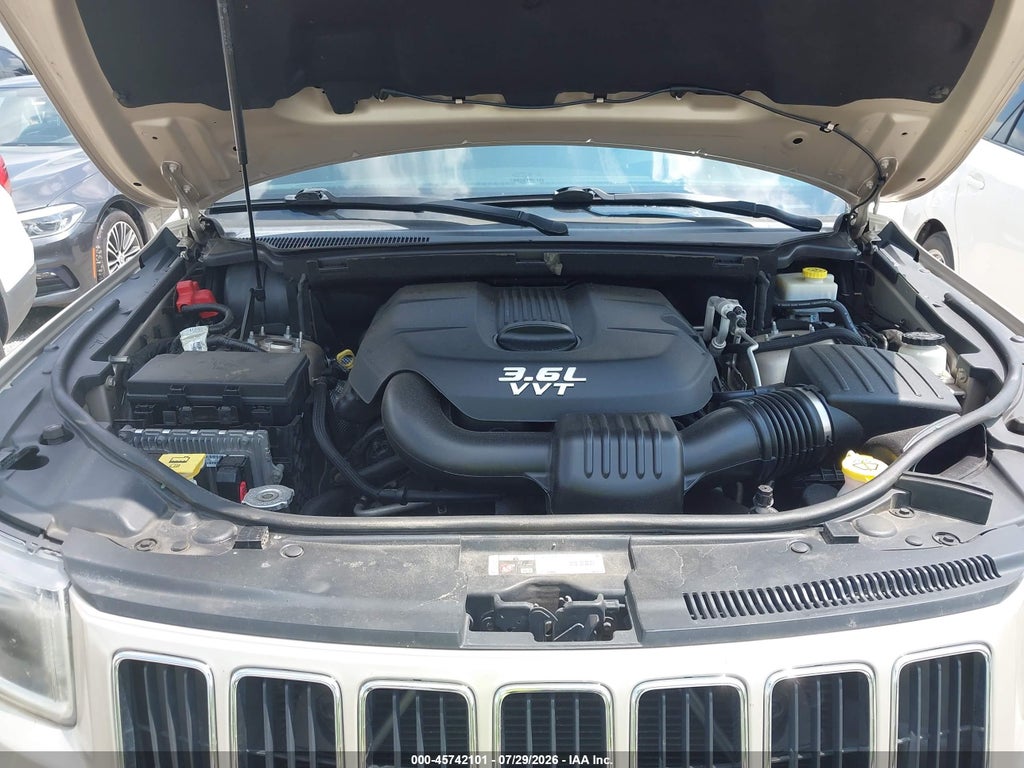 2014 Jeep Grand Cherokee Laredo photo 10