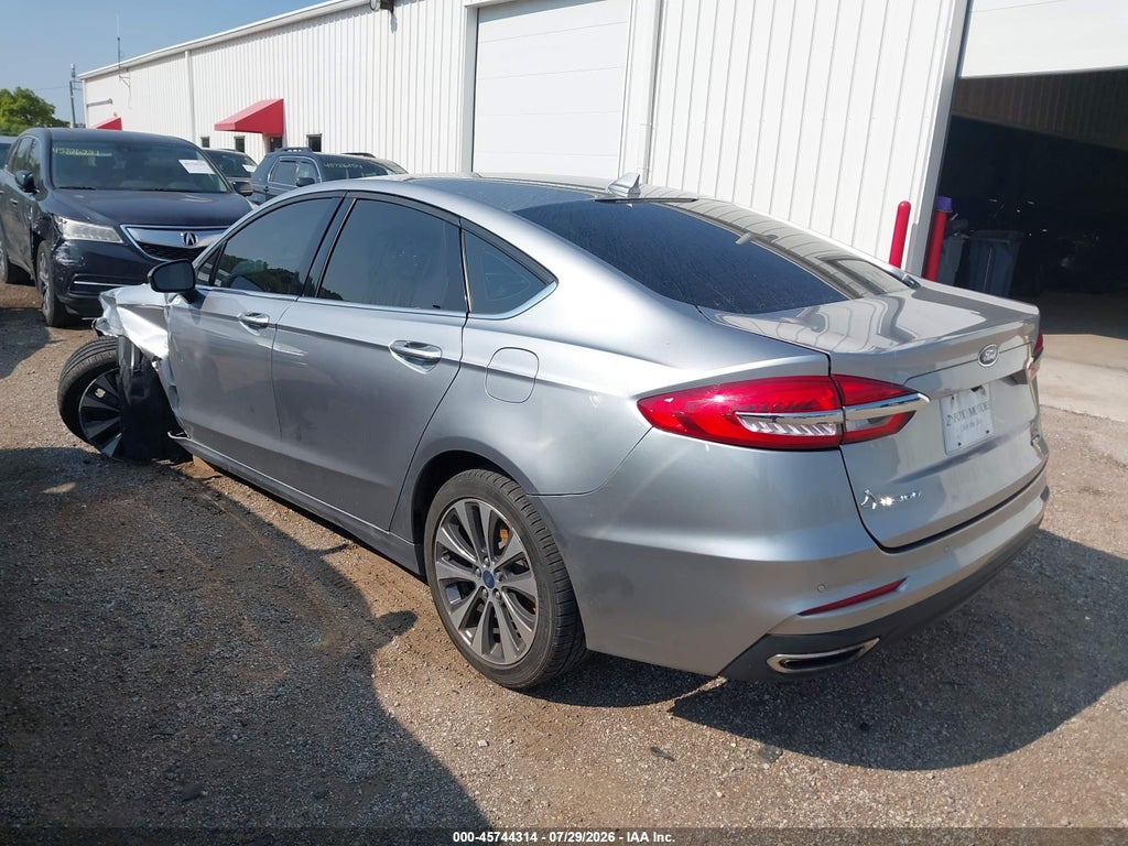 2020 Ford Fusion SE photo 3