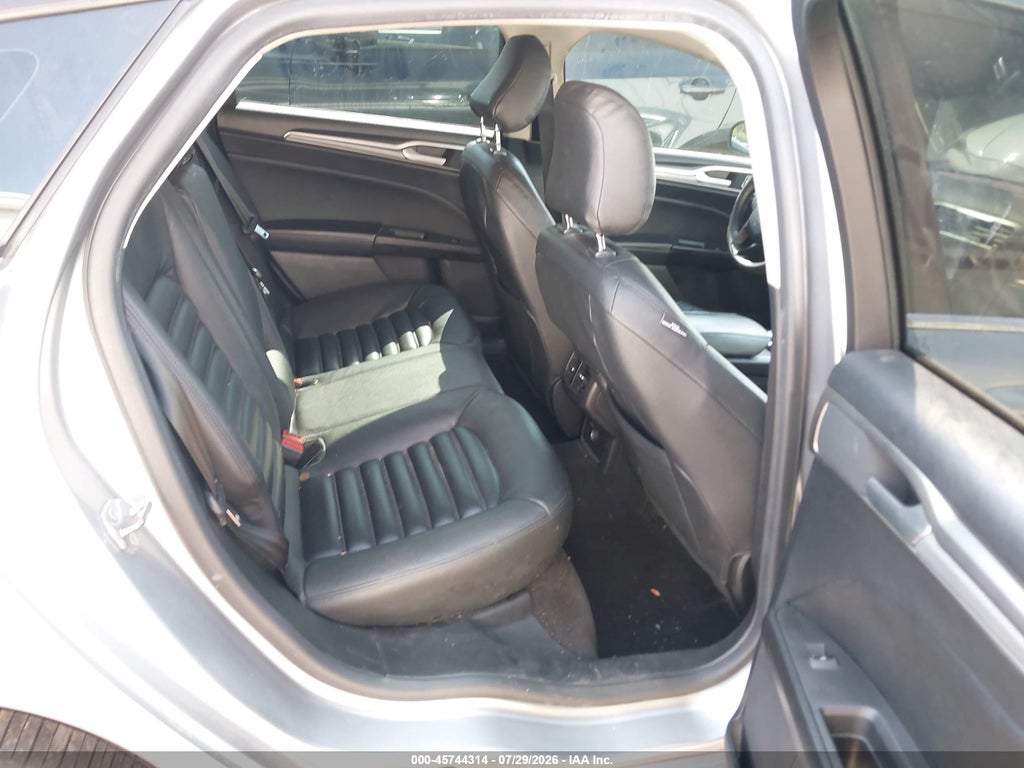 2020 Ford Fusion SE photo 8