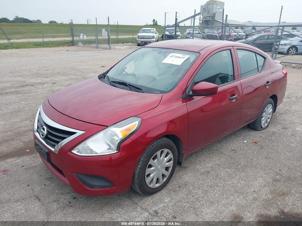 2018 Nissan Versa 1.6 S+ photo 2