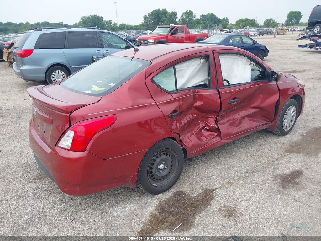 2018 Nissan Versa 1.6 S+ photo 4