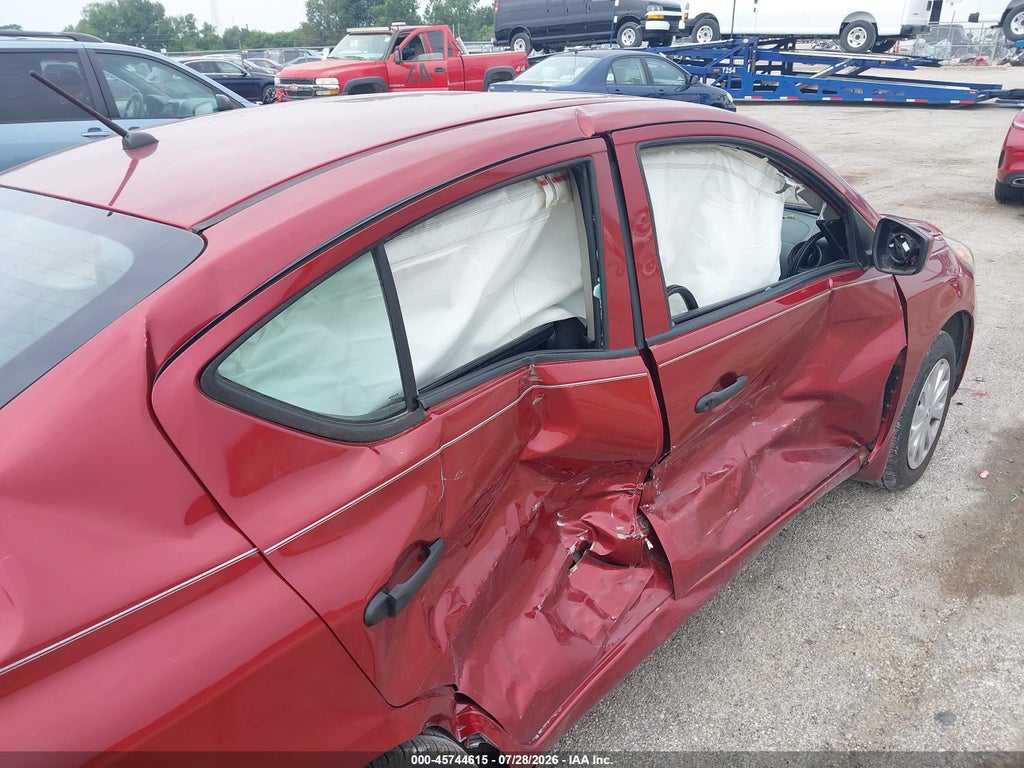 2018 Nissan Versa 1.6 S+ photo 6