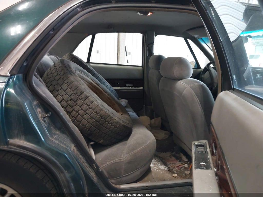 1998 Buick Lesabre Custom photo 8