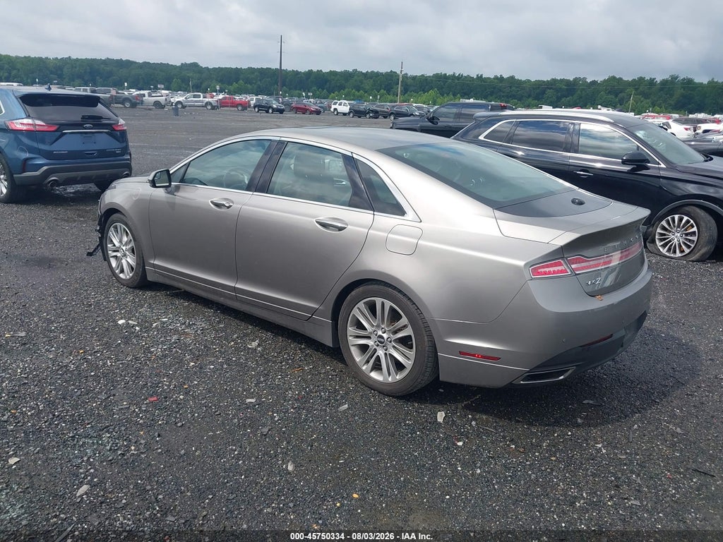 2015 Lincoln MKZ Hybrid photo 3