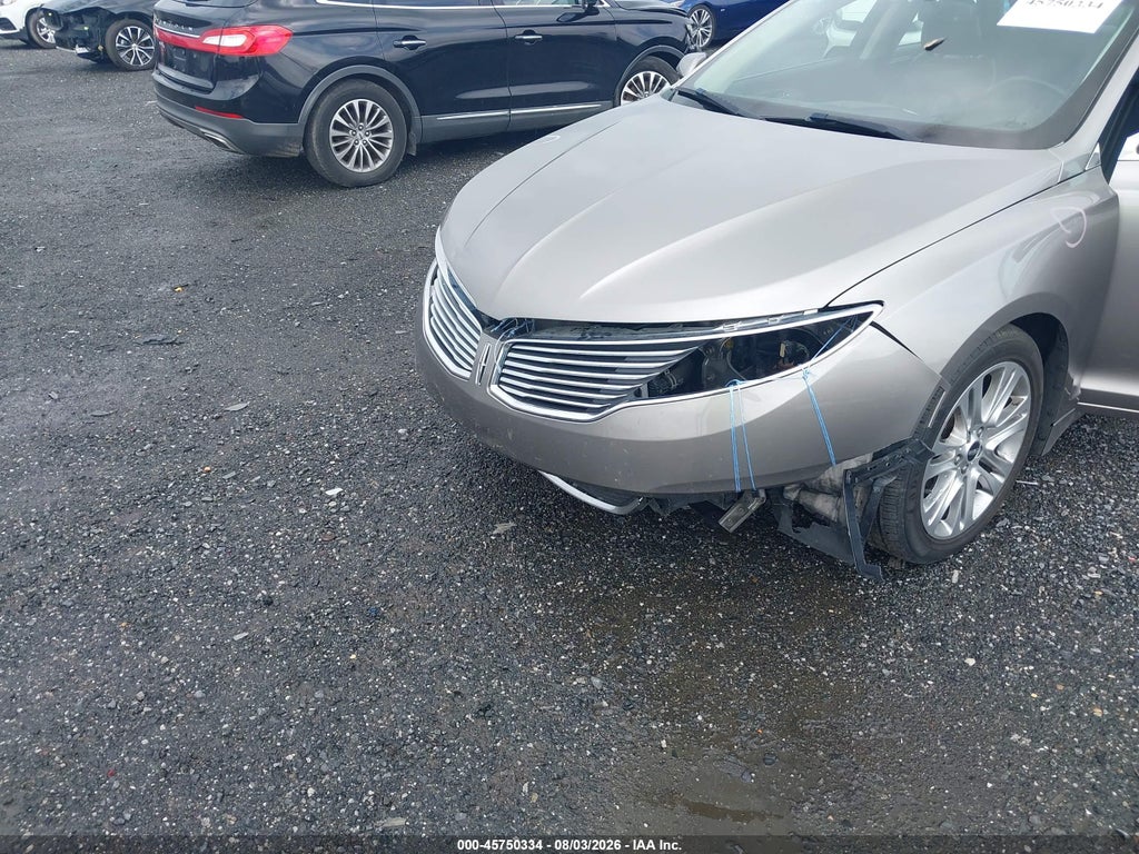 2015 Lincoln MKZ Hybrid photo 6