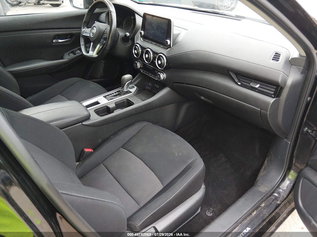 2023 Nissan Sentra SV Xtronic CVT photo 5