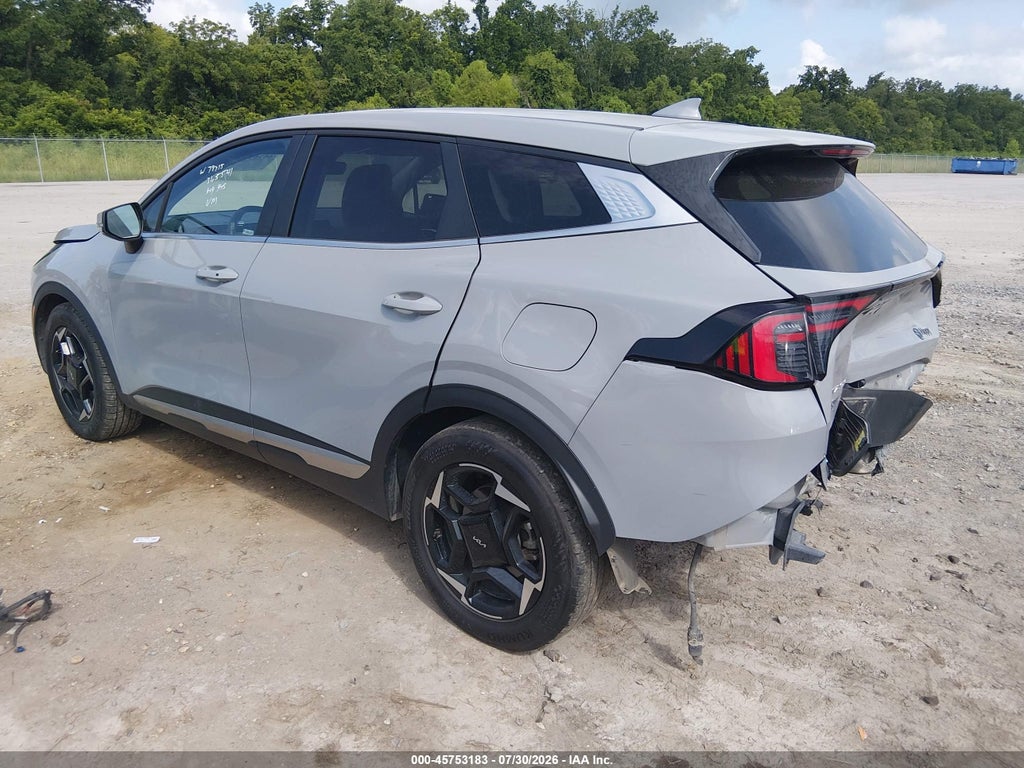 2026 Kia Sportage EX photo 3