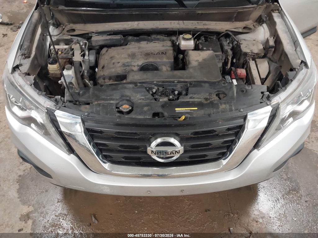 2018 Nissan Pathfinder SV photo 10