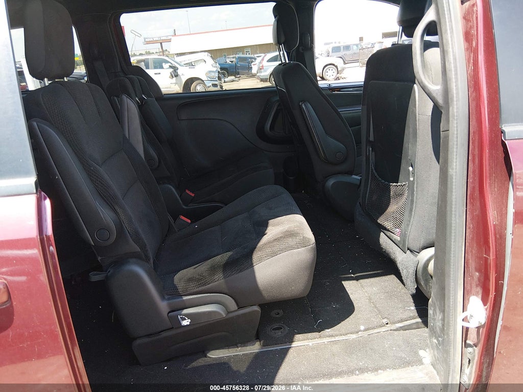 2018 Dodge Grand Caravan SE Plus photo 8