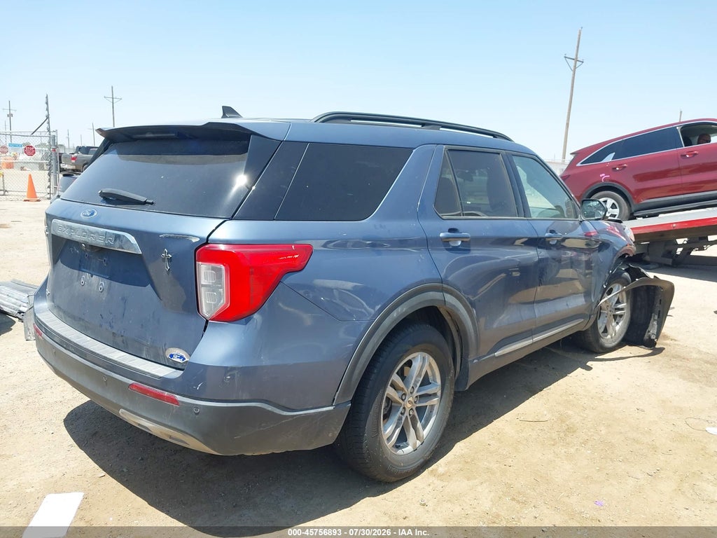 2021 Ford Explorer XLT photo 4
