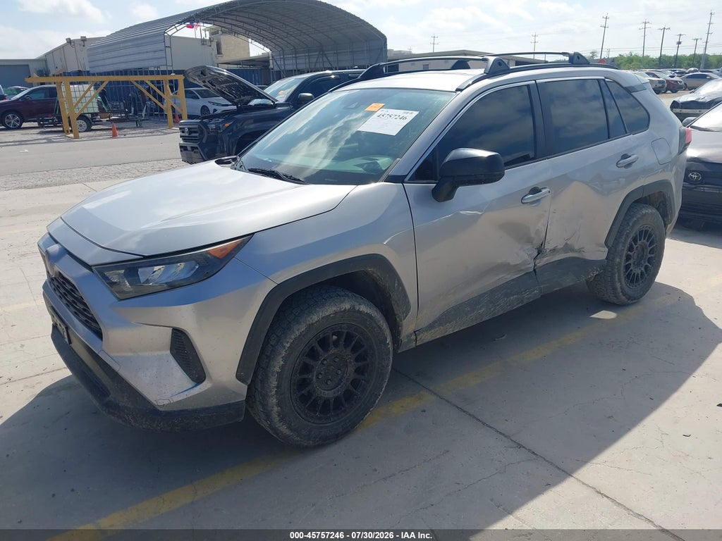2019 Toyota RAV4 LE photo 2