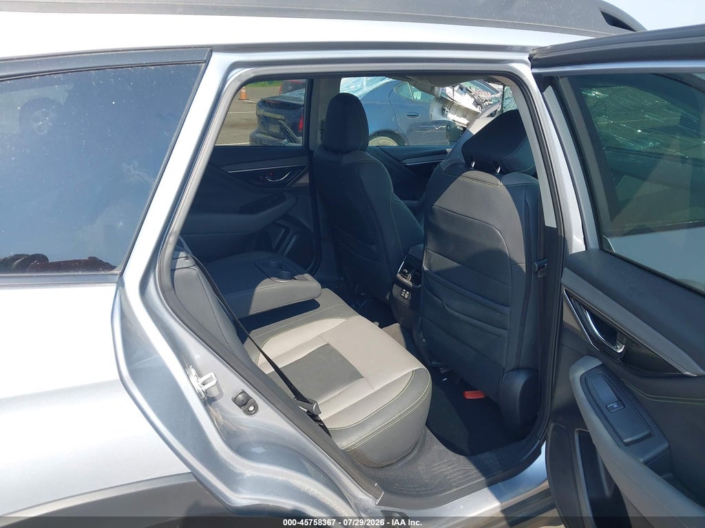 2025 Subaru Outback Onyx Edition photo 8