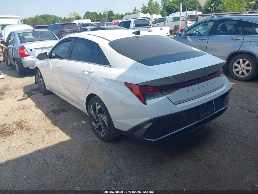 2025 Hyundai Elantra SEL Convenience photo 3