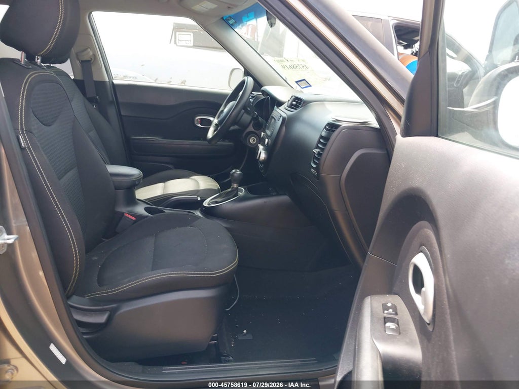 2016 Kia Soul + photo 5
