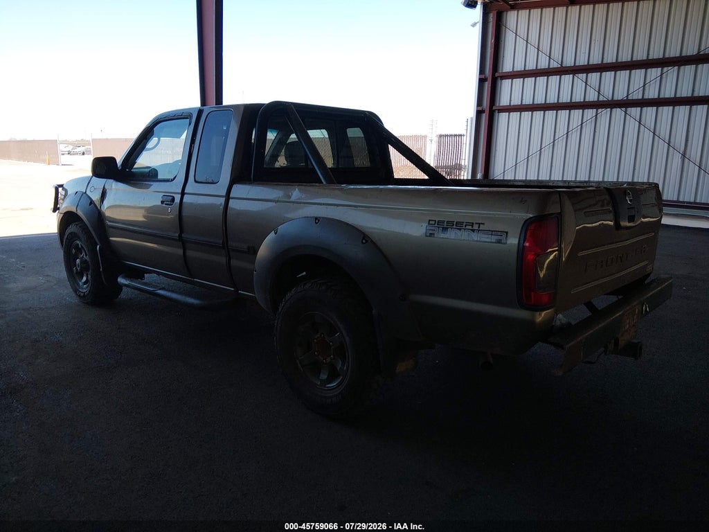 2002 Nissan Frontier XE-V6 photo 3