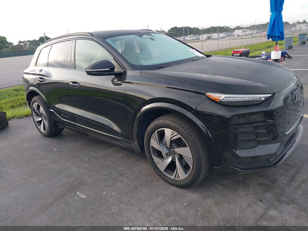 2025 Audi Q6 E-Tron Premium Plus Quattro photo 1