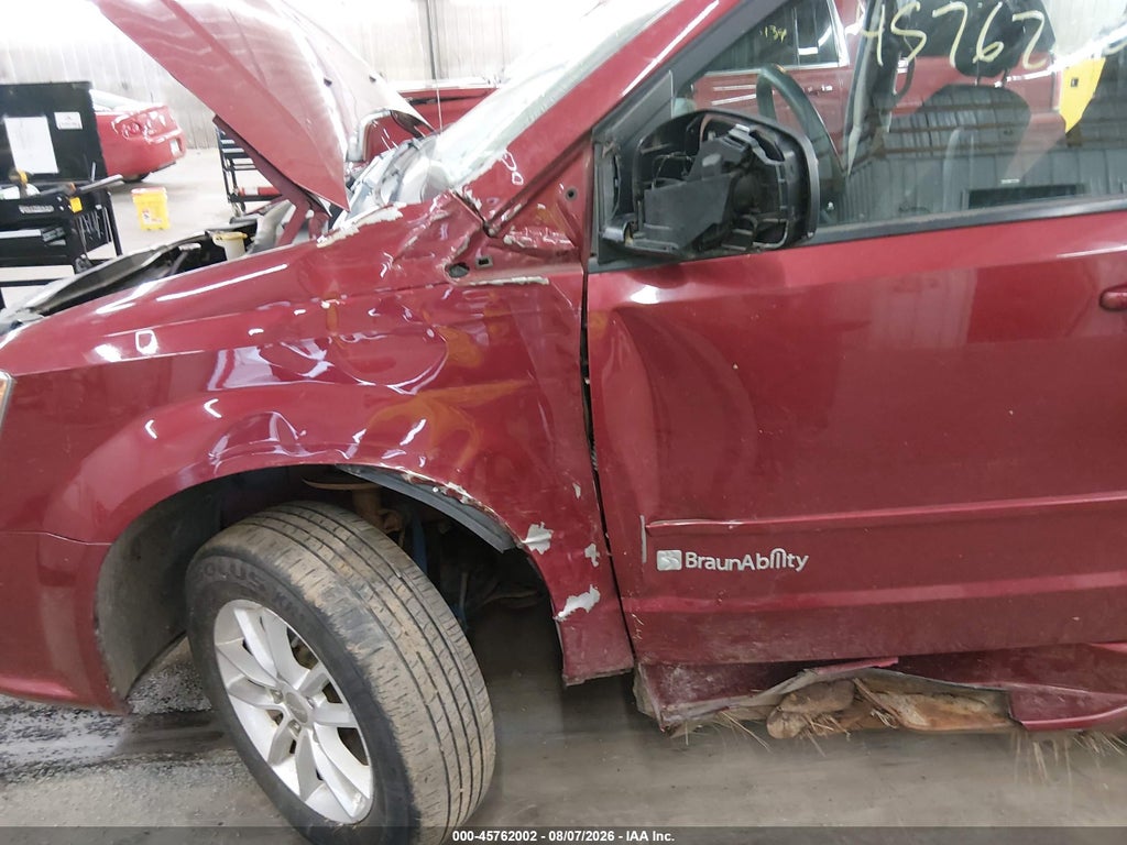 2015 Dodge Grand Caravan SXT photo 6