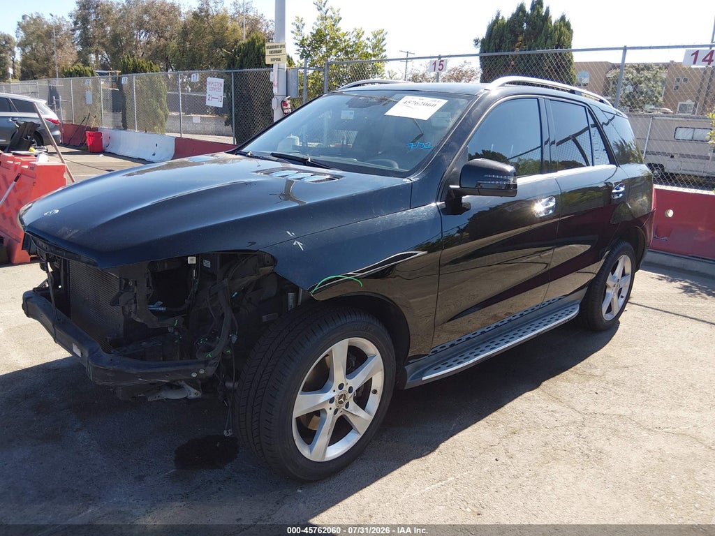 2018 Mercedes-Benz GLE 350 4MATIC photo 2