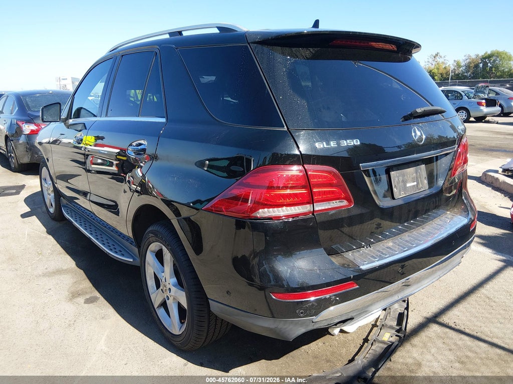 2018 Mercedes-Benz GLE 350 4MATIC photo 3