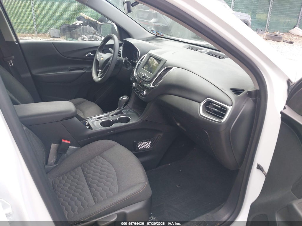 2019 Chevrolet Equinox LT photo 5