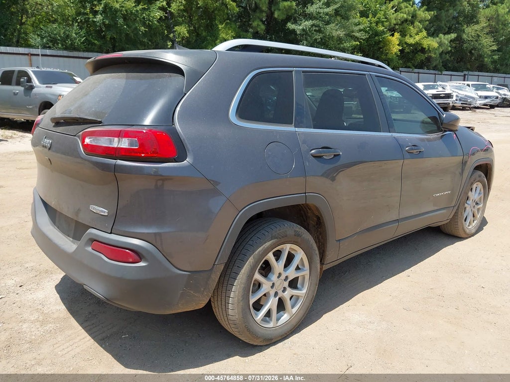 2018 Jeep Cherokee Latitude Plus FWD photo 4