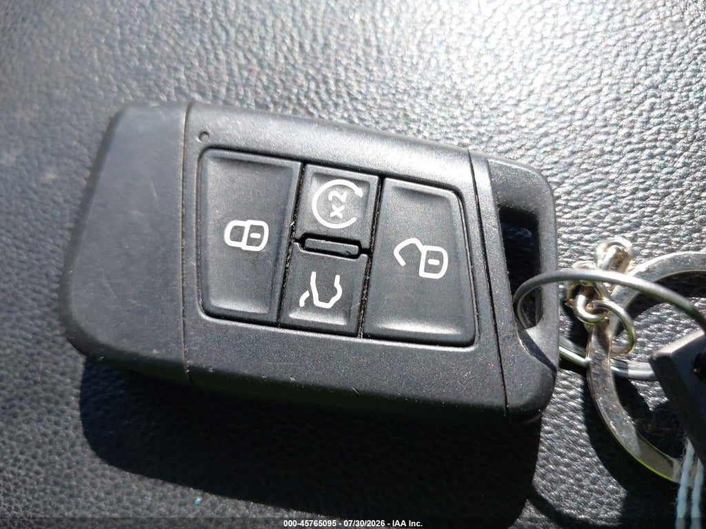 2023 Volkswagen Taos 1.5T SEL photo 11