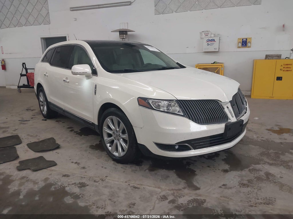 2014 LINCOLN MKT