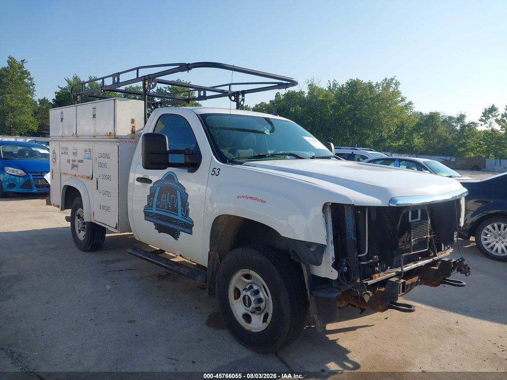 2009 GMC Sierra 2500HD Work Truck photo 1