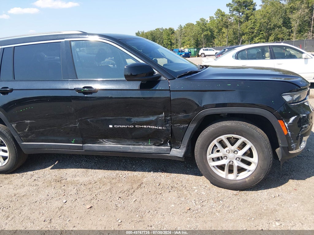 2023 Jeep Grand Cherokee L Laredo 4X2 photo 6