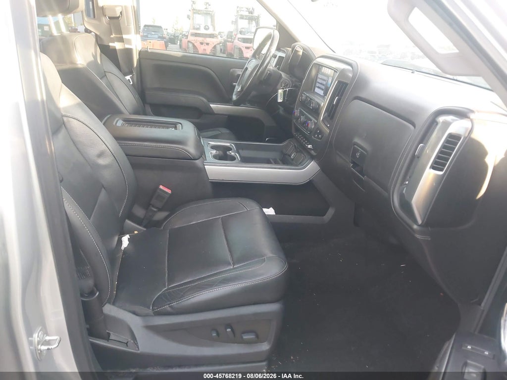 2018 Chevrolet Silverado 1500 2LZ photo 5