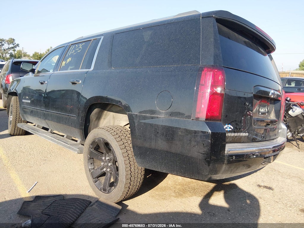 2017 Chevrolet Suburban Premier photo 3