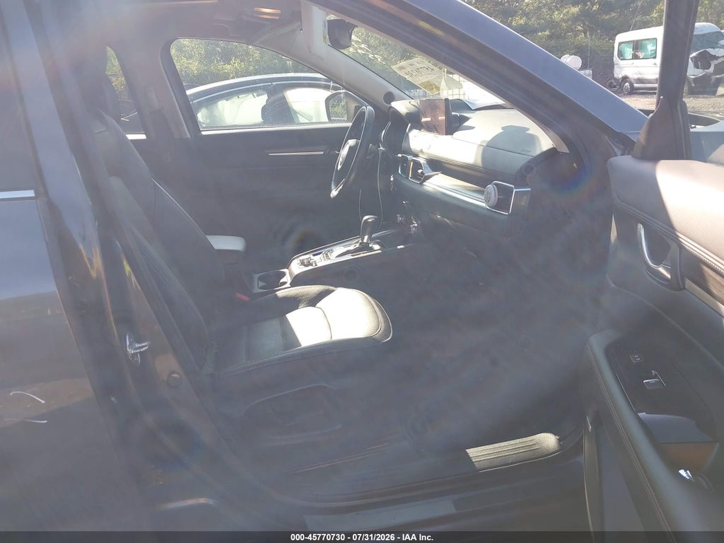 2021 Mazda CX-5 Grand Touring photo 5